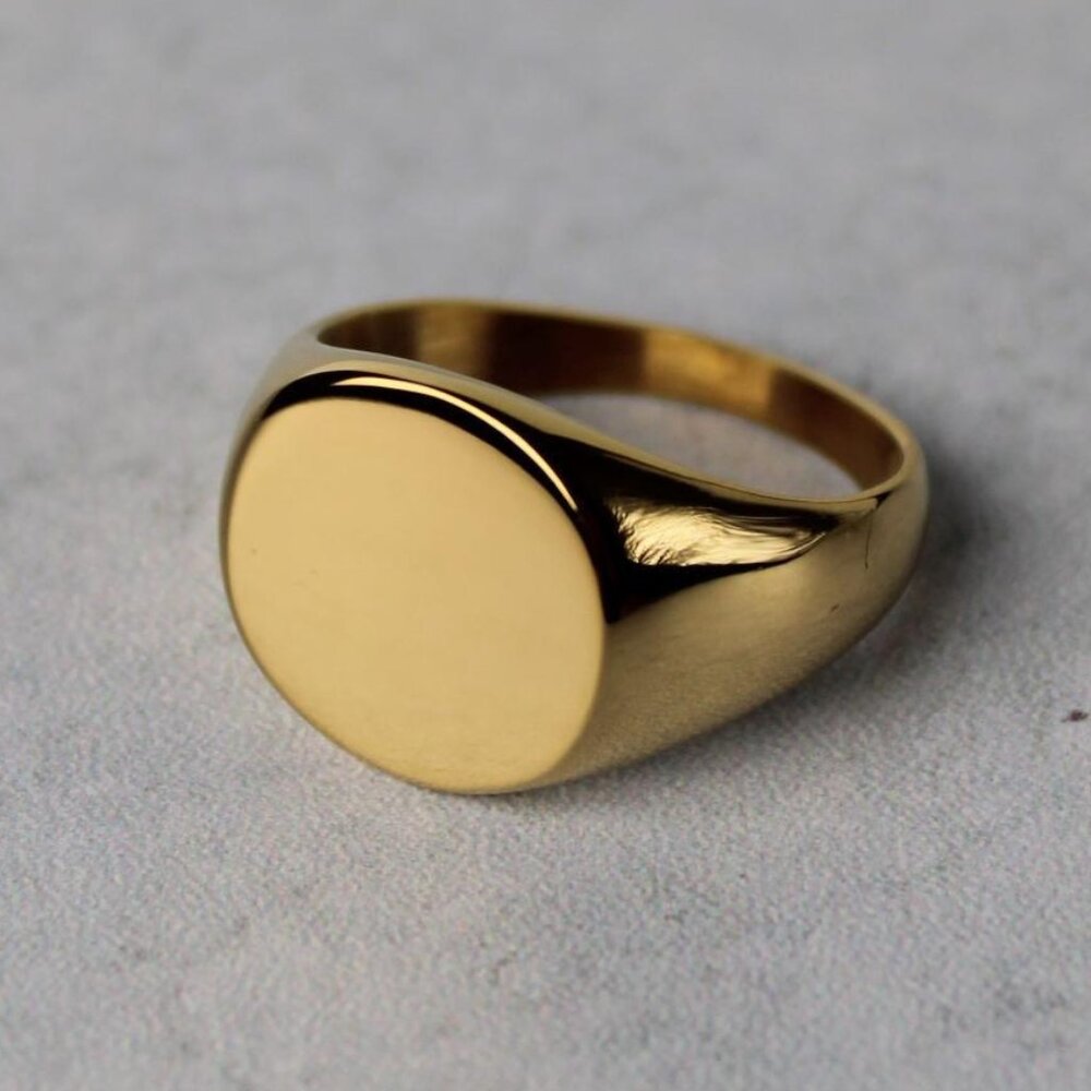 Gold Oval Signet Ring size 7-12